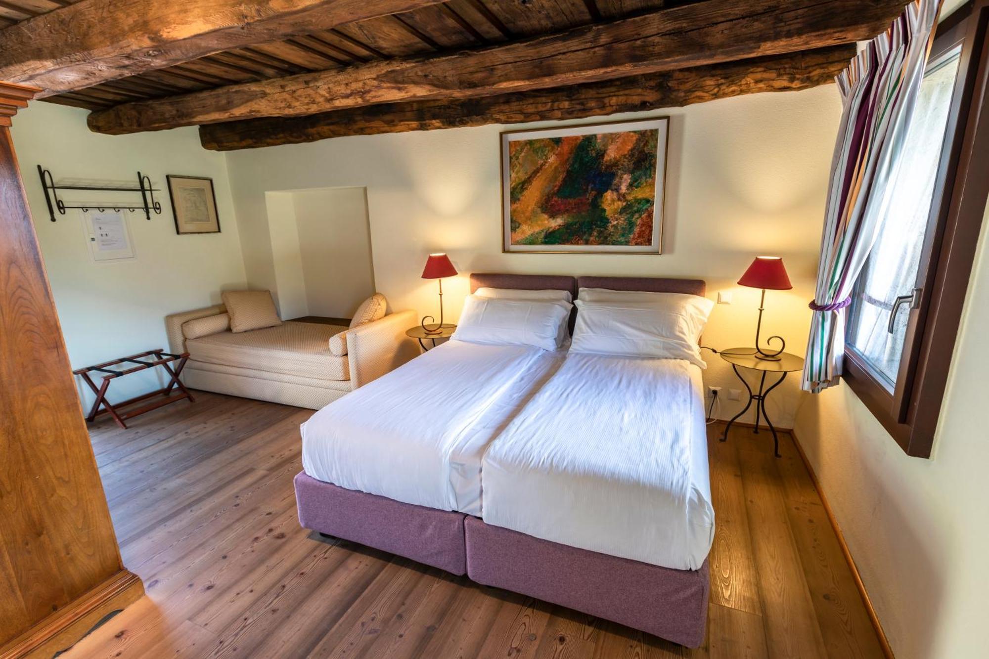 Wine & Art Relais Vallombrosa Castelrotto Room photo